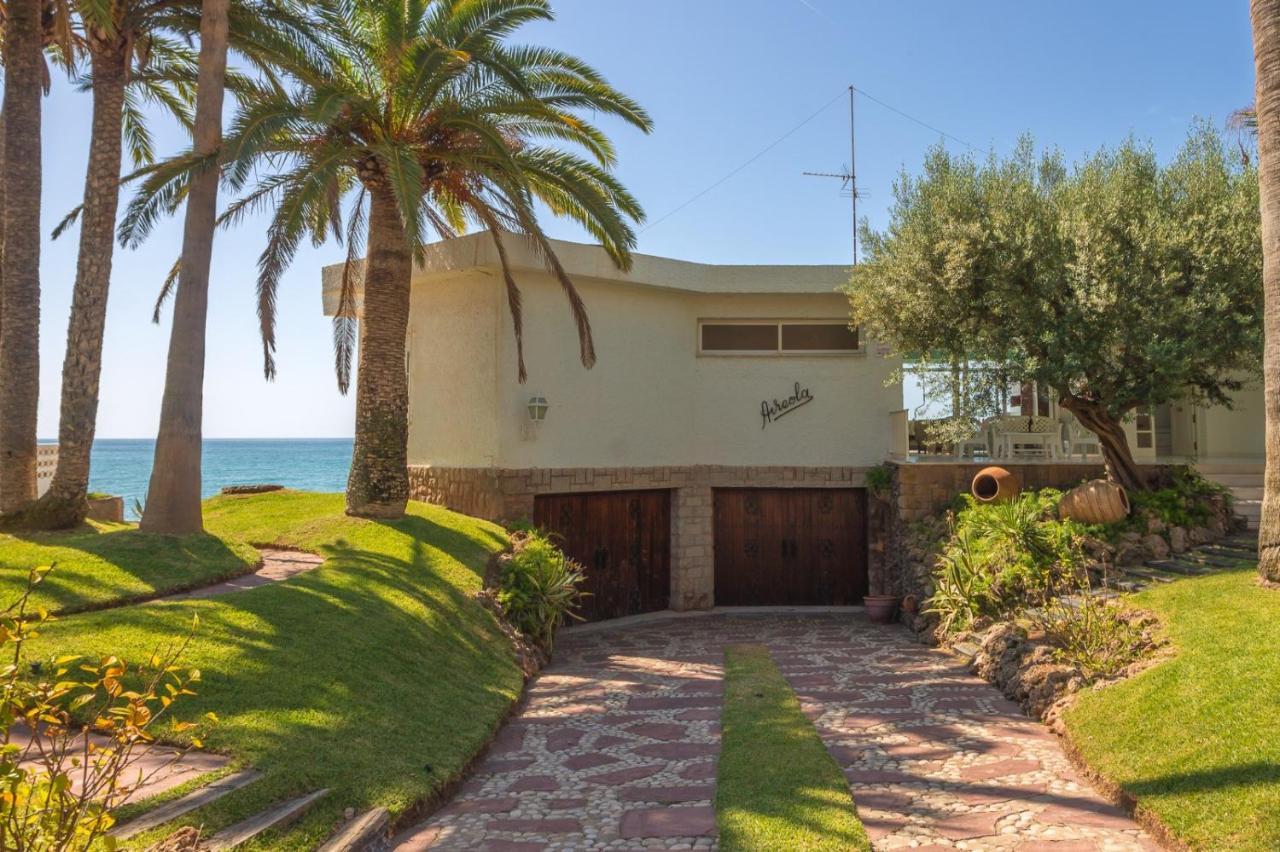 Magnifica Villa Aireola Frente Al Mar 贝尼卡西姆 外观 照片