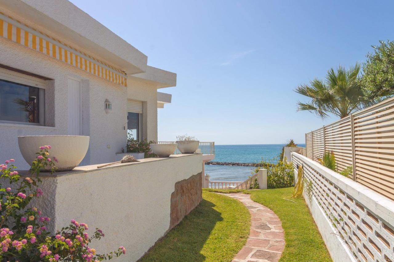Magnifica Villa Aireola Frente Al Mar 贝尼卡西姆 外观 照片