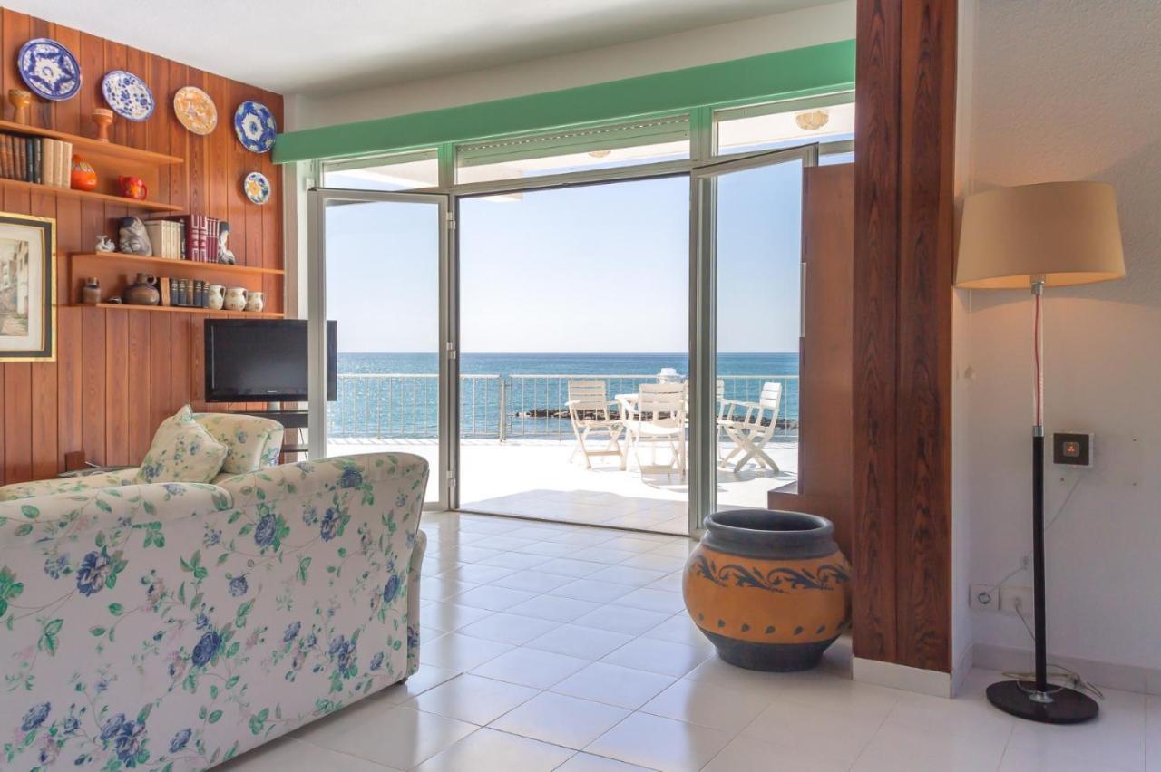 Magnifica Villa Aireola Frente Al Mar 贝尼卡西姆 外观 照片