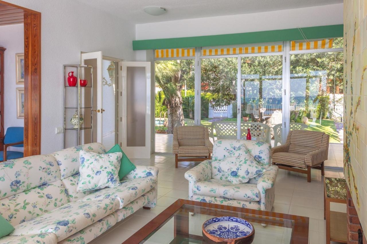 Magnifica Villa Aireola Frente Al Mar 贝尼卡西姆 外观 照片