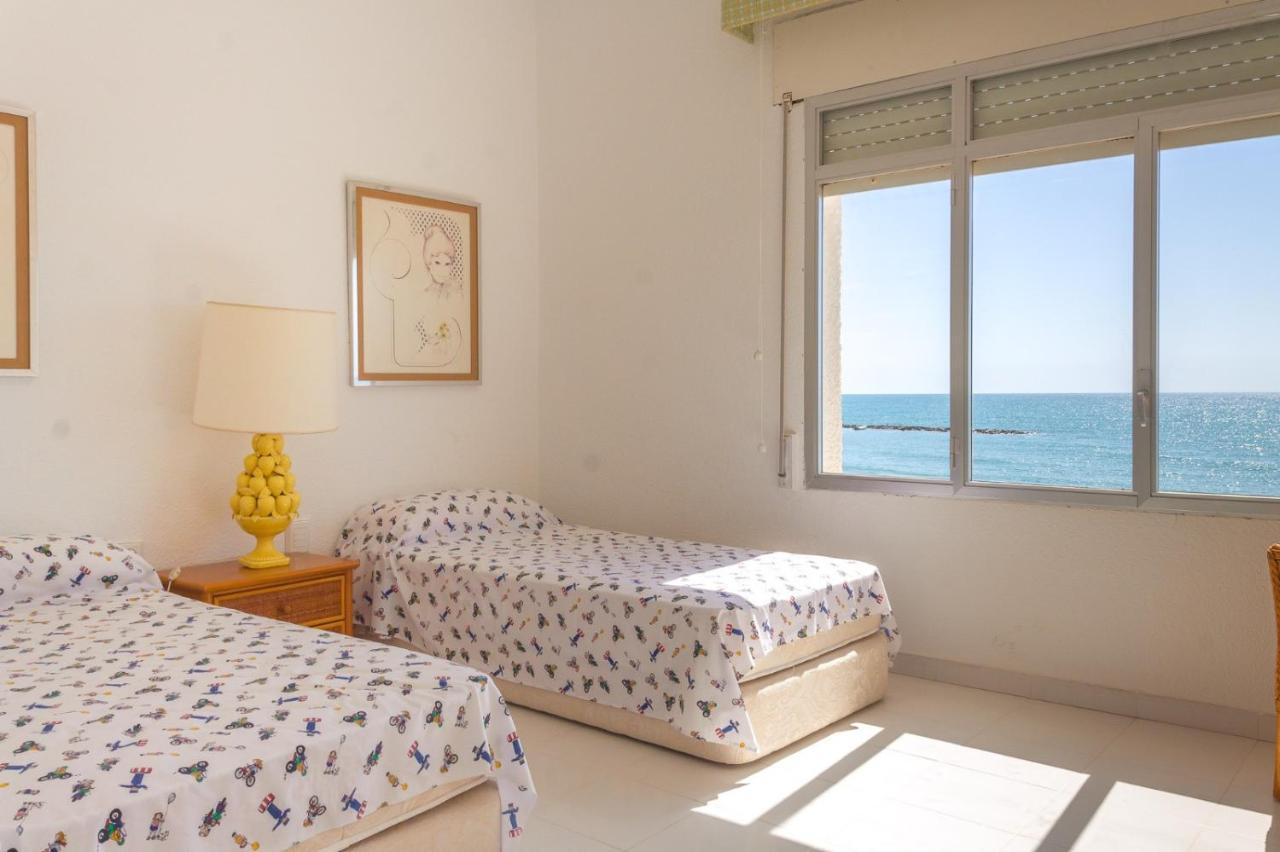 Magnifica Villa Aireola Frente Al Mar 贝尼卡西姆 外观 照片